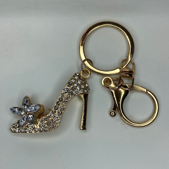 Accessories - GOLD HEEL KEYCHAIN ✨✨✨